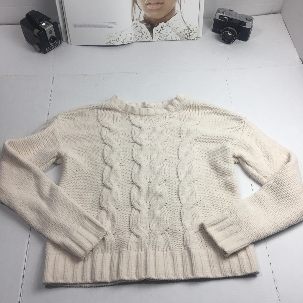 American Eagle Cream Chenille Cable Knit Crewneck Sweater Women’s XS